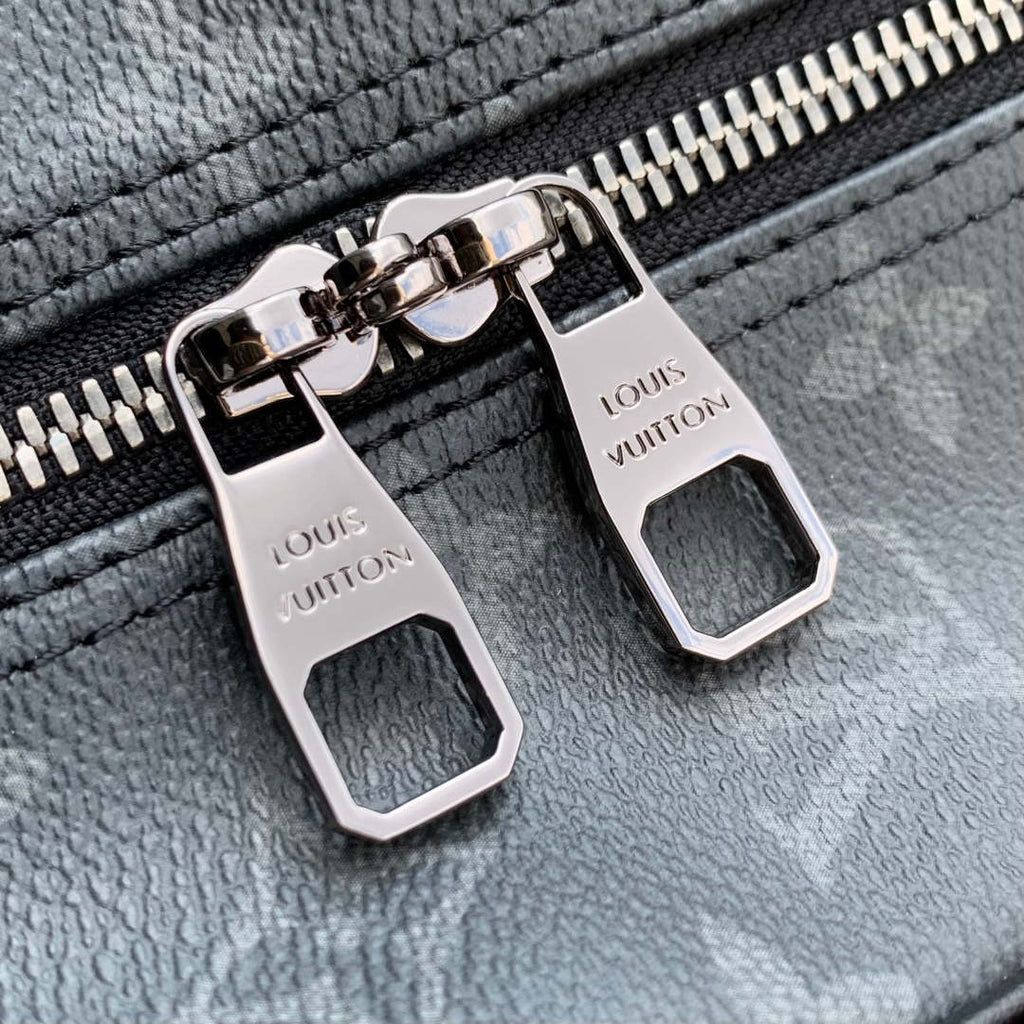LV M11512 Louis Vuitton Weekender Bag Black