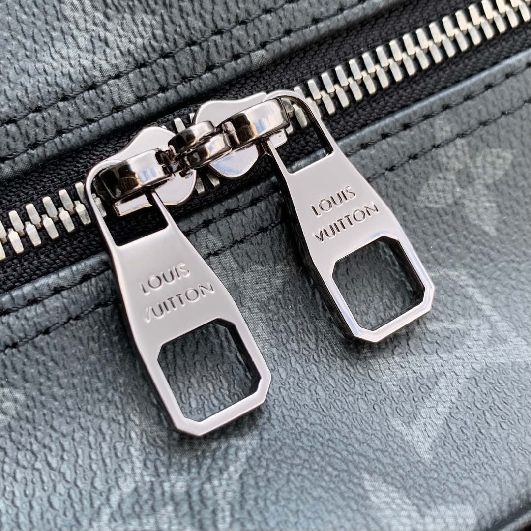 LV M11512 Louis Vuitton Weekender Bag Black