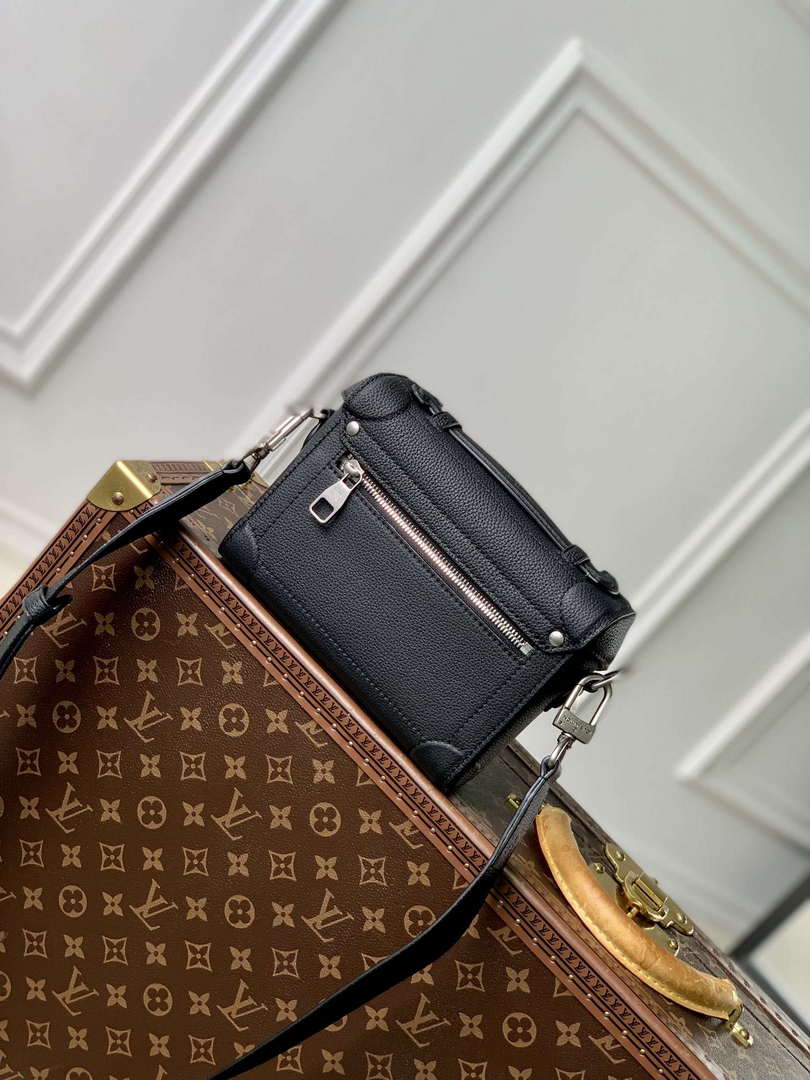LV M11516 Louis Vuitton Soul Trunk Bag Black