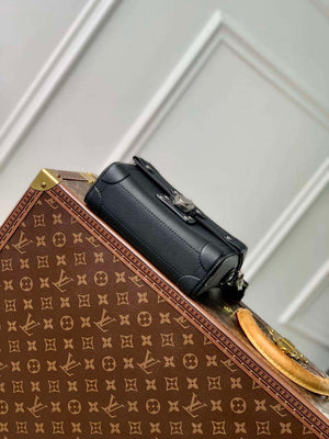 LV M11516 Louis Vuitton Soul Trunk Bag Black - Default Title - View 4