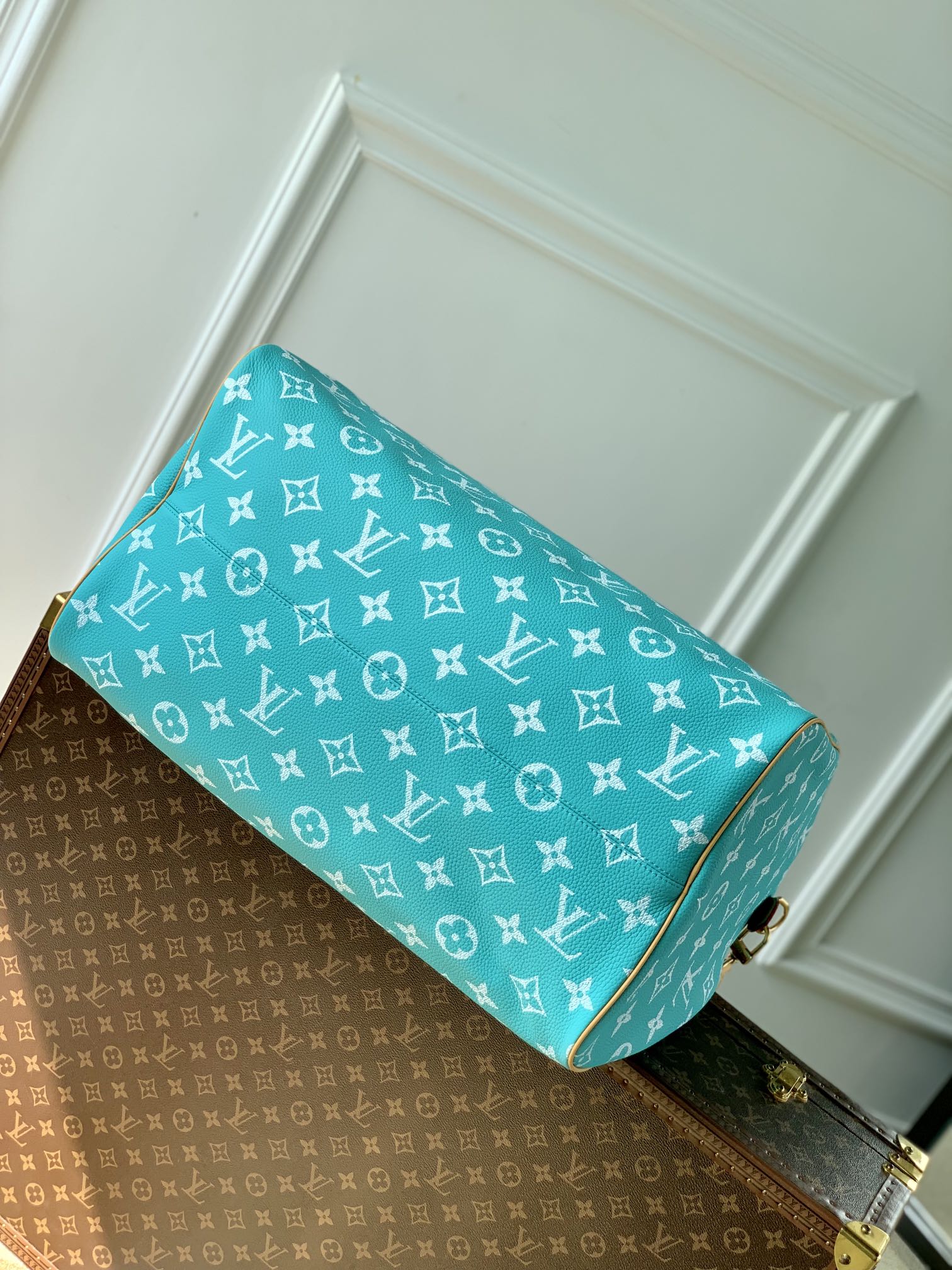 LV M11564 Louis Vuitton Speedy P9 Bandouliere 40 Bag Monogram Leather Lake Blue - Default Title - View 4