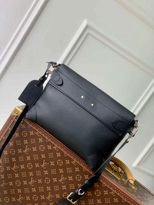 LV M11607 Louis Vuitton Steamer Crossbody Messenger Bag Black - Default Title - View 3