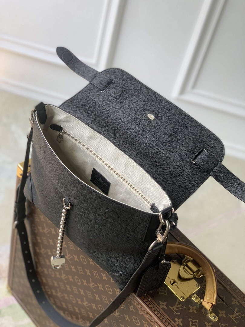 LV M11607 Louis Vuitton Steamer Crossbody Messenger Bag Black - Default Title - View 9