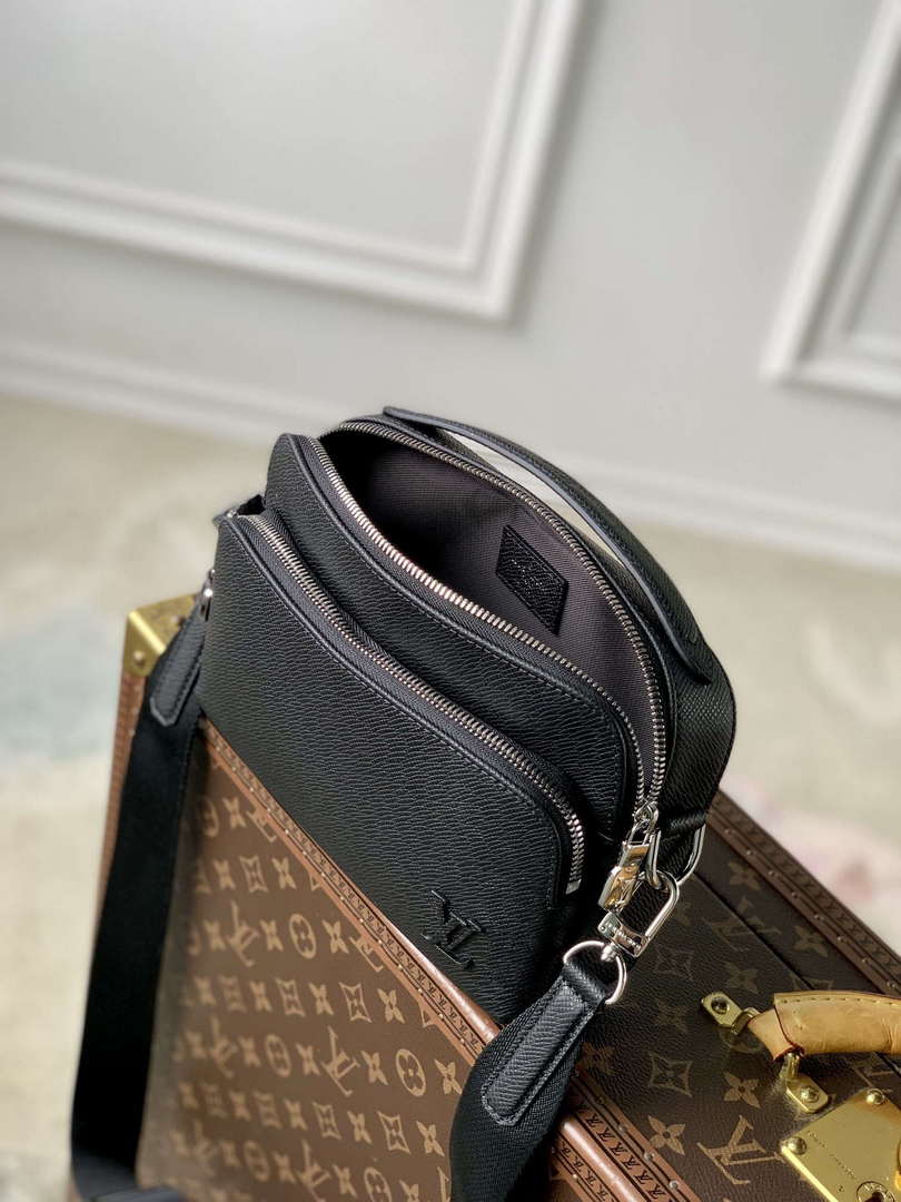 LV M11657 Louis Vuitton Avenue Messenger Bag Black - Default Title - View 8