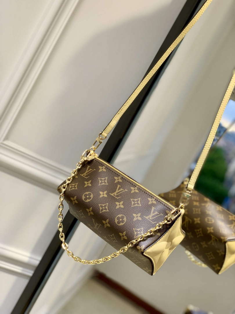 LV M11672 Louis Vuitton Bloom Pouch Bag Banana Yellow
