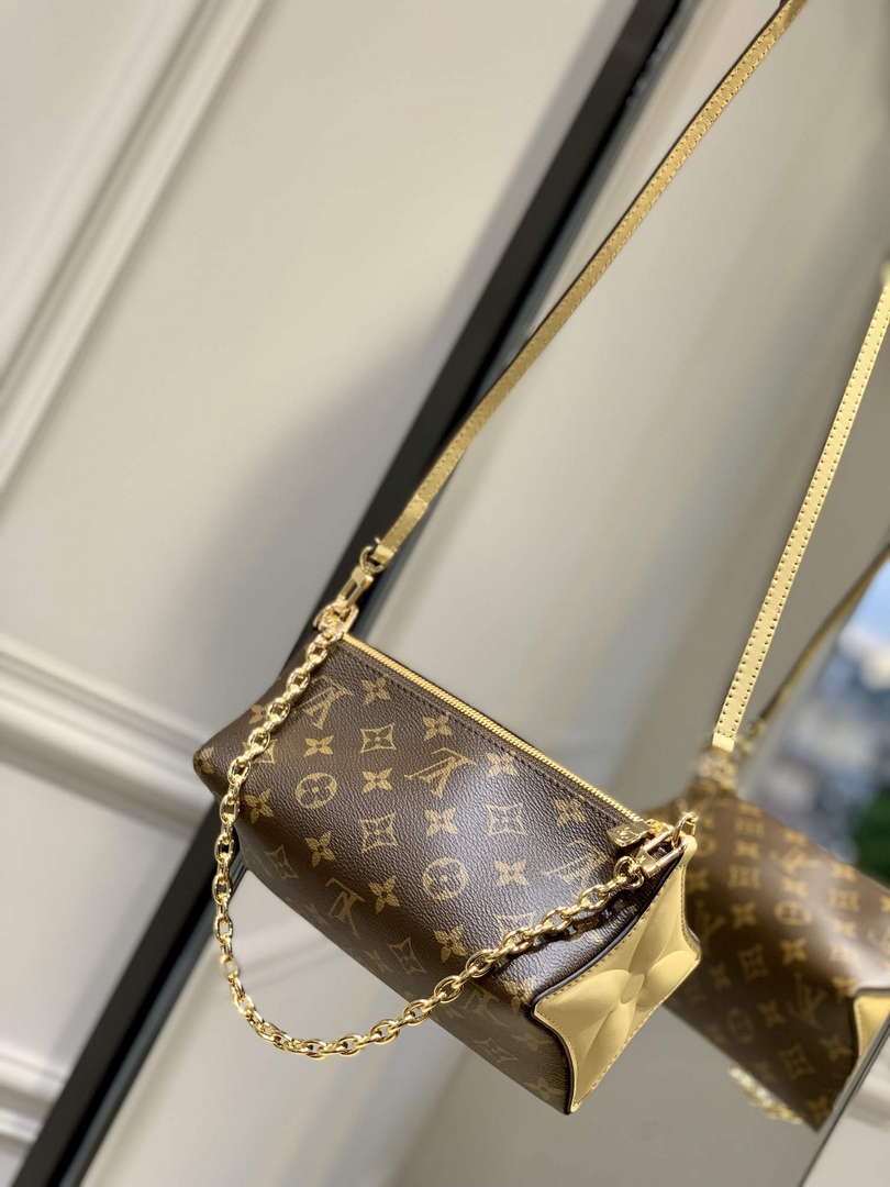 LV M11672 Louis Vuitton Bloom Pouch Bag Banana Yellow
