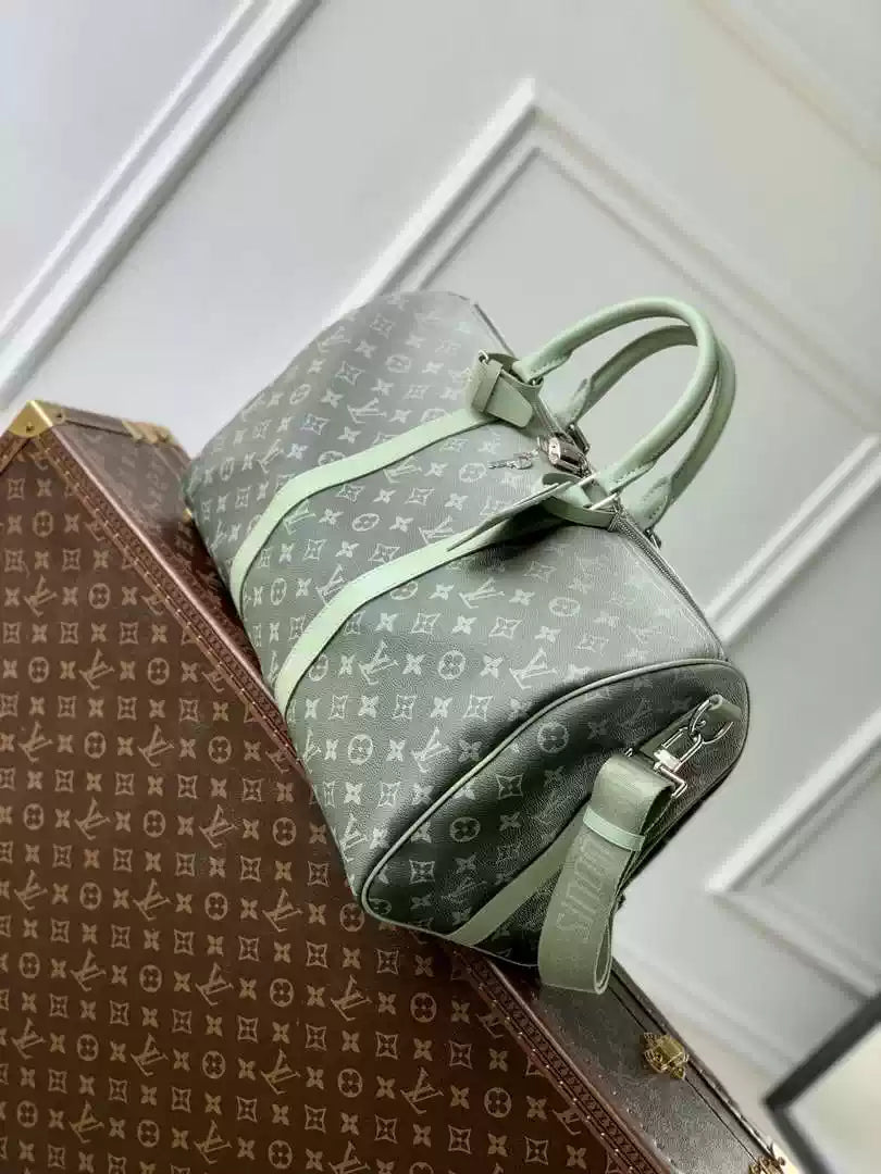 LV M11718 Louis Vuitton Keepall Bandouliere  45 Travel Bag Monogram Khaki Green