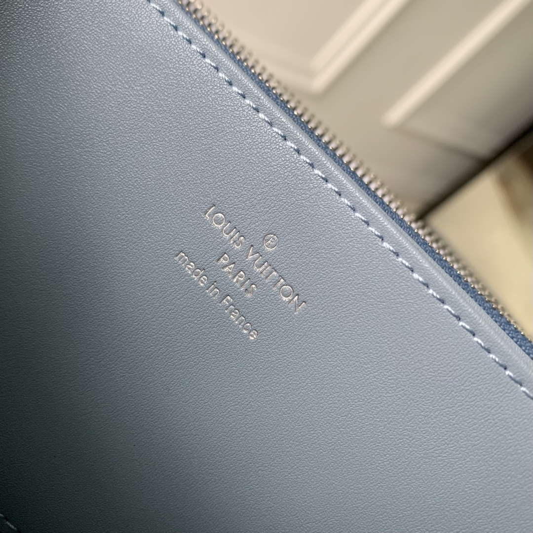LV M11745 Louis Vuitton Zippy Wallet White Blue