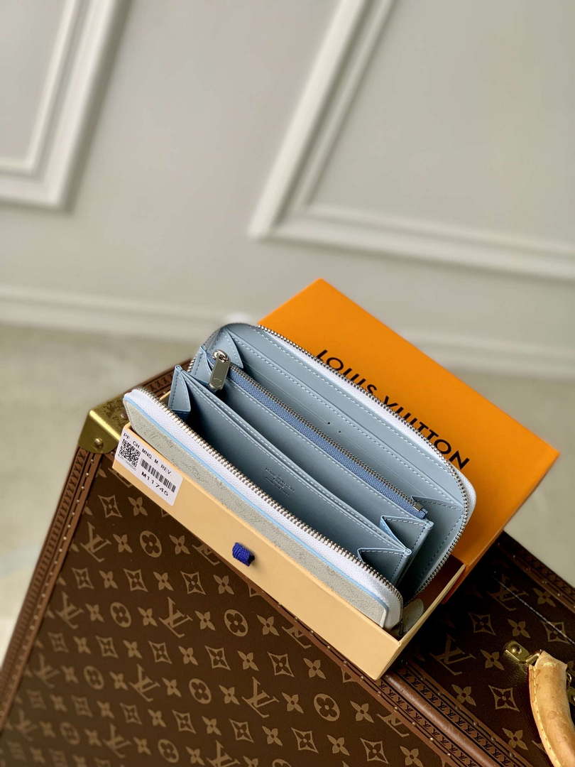LV M11745 Louis Vuitton Zippy Wallet White Blue - Default Title - View 9