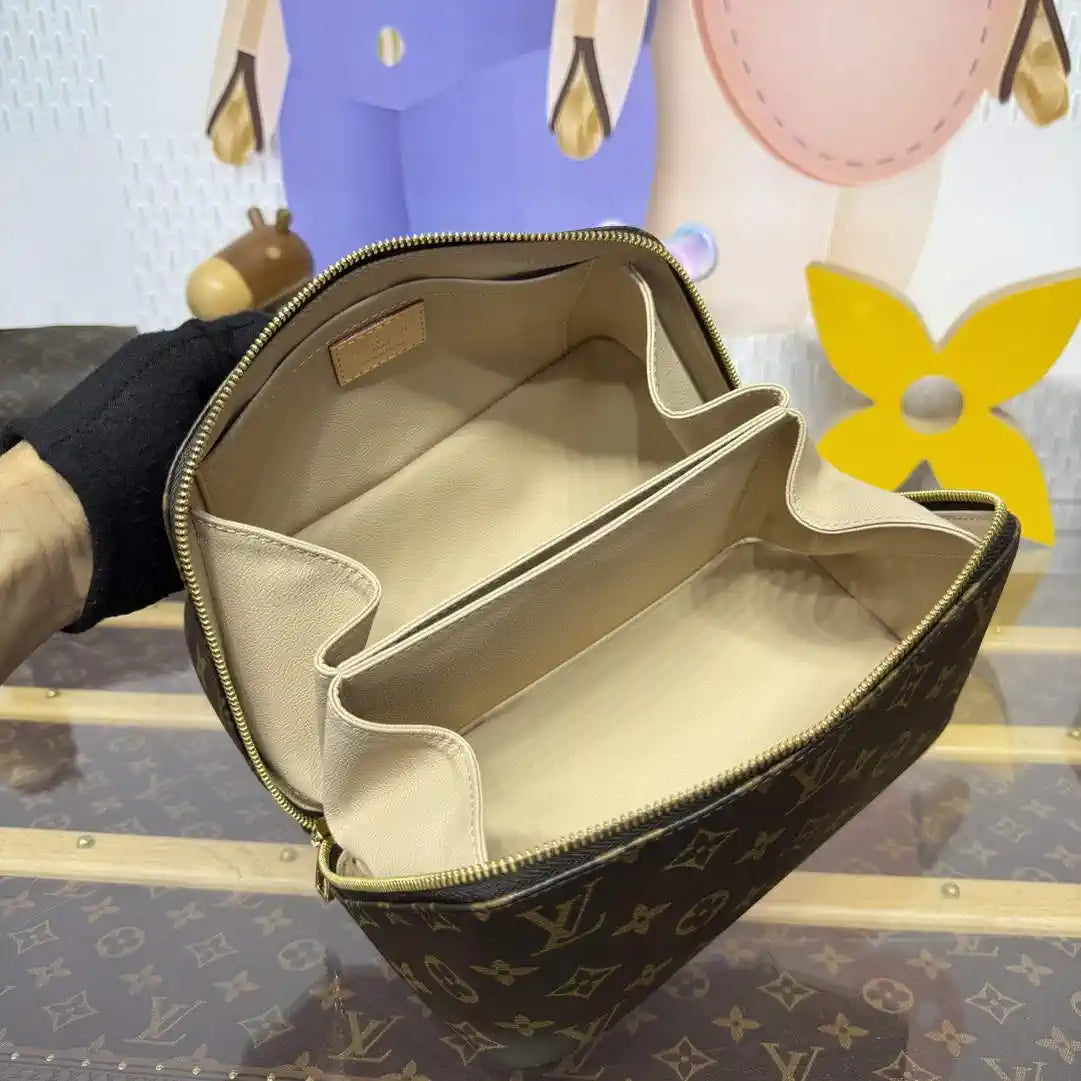 LV M11750 Louis Vuitton Toiletry Bag Monogram