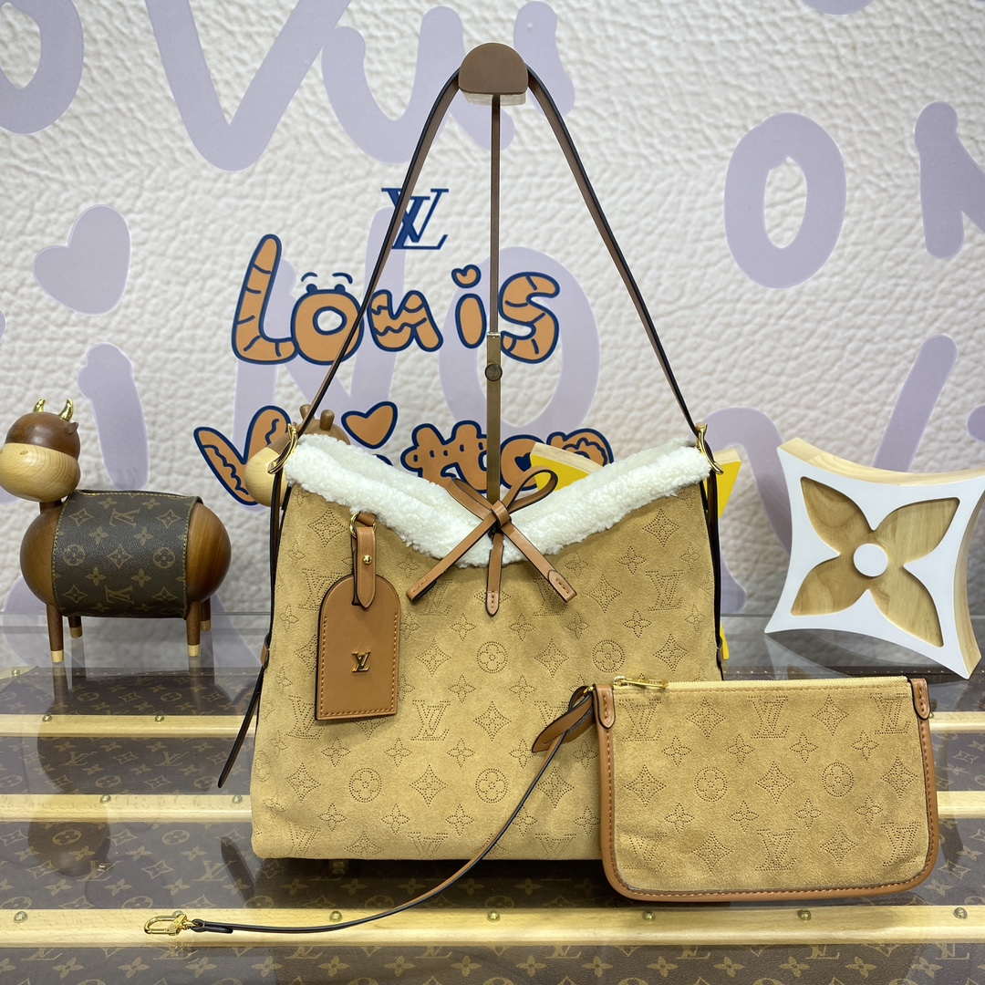 LV M11843 Louis Vuitton CarryAll PM Suede leather Bag Beige - Default Title - View 1
