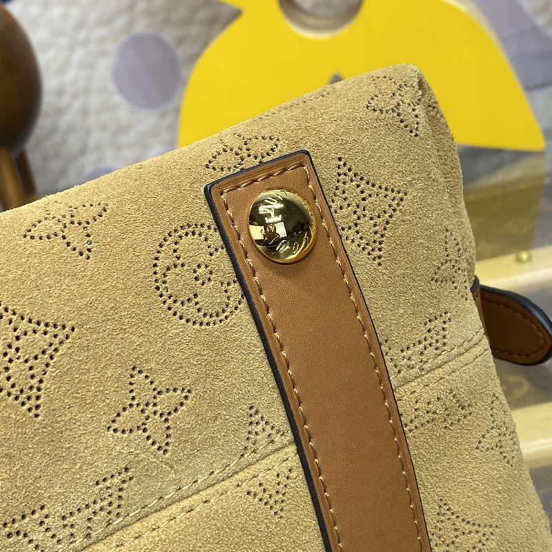 LV M11843 Louis Vuitton CarryAll PM Suede leather Bag Beige