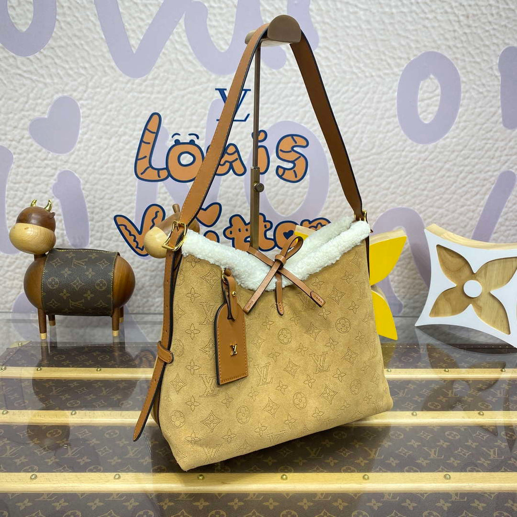 LV M11843 Louis Vuitton CarryAll PM Suede leather Bag Beige