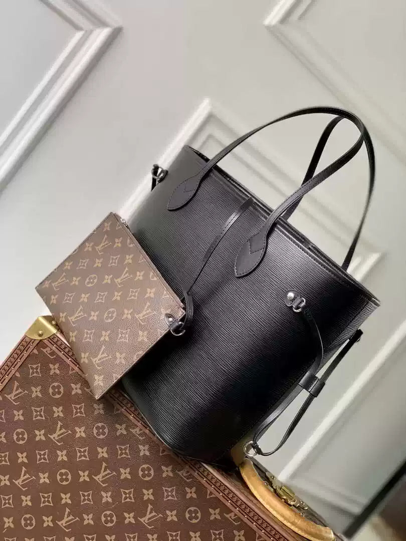 LV M11930 Louis Vuitton Neverfull MM Bag Epi Leather Black