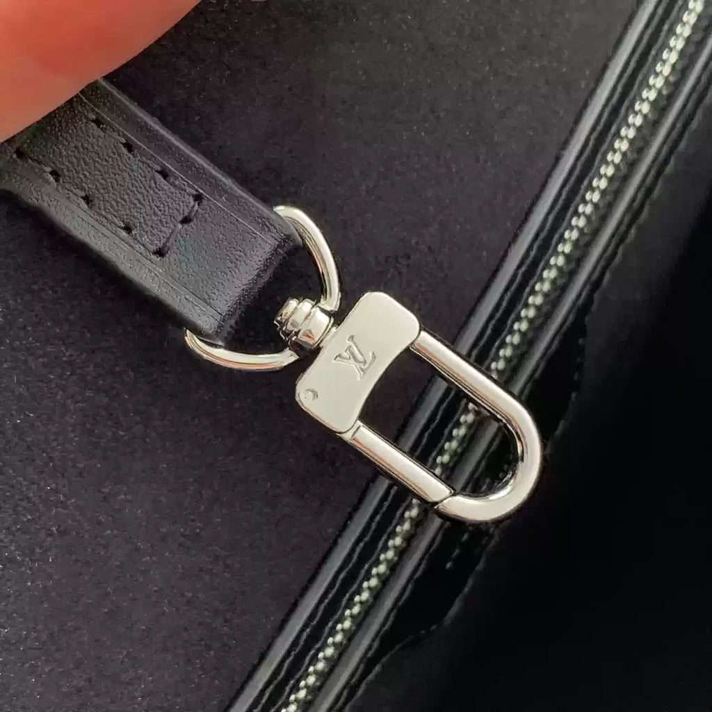 LV M11930 Louis Vuitton Neverfull MM Bag Epi Leather Black