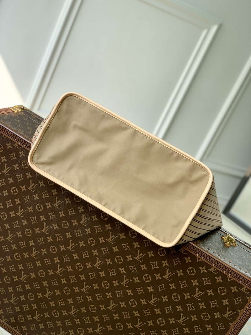 LV M11948 Louis Vuitton Reversible Neverfull Bandouliere Inside Out GM Handbag Gray - Default Title - View 5