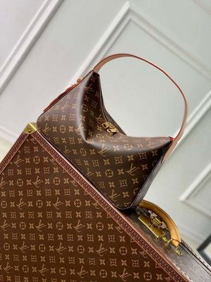 LV M11952 Louis Vuitton Slouchy PM Shoulder Bag Monogram - Default Title - View 1
