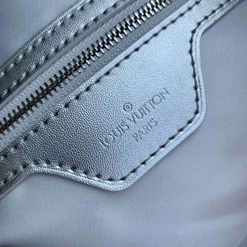 LV M12067 Louis Vuitton Keepall Bandouliere 45 Travel Bag Frost