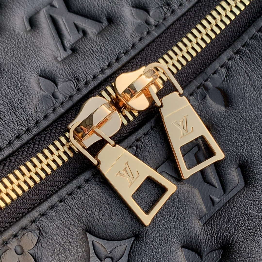 LV M12068 Louis Vuitton Coussin Hobo MM Bag Black