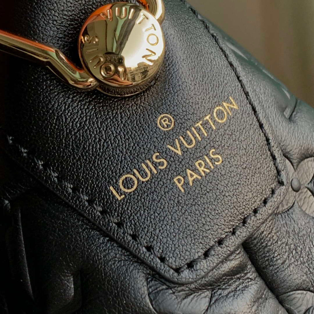 LV M12068 Louis Vuitton Coussin Hobo MM Bag Black