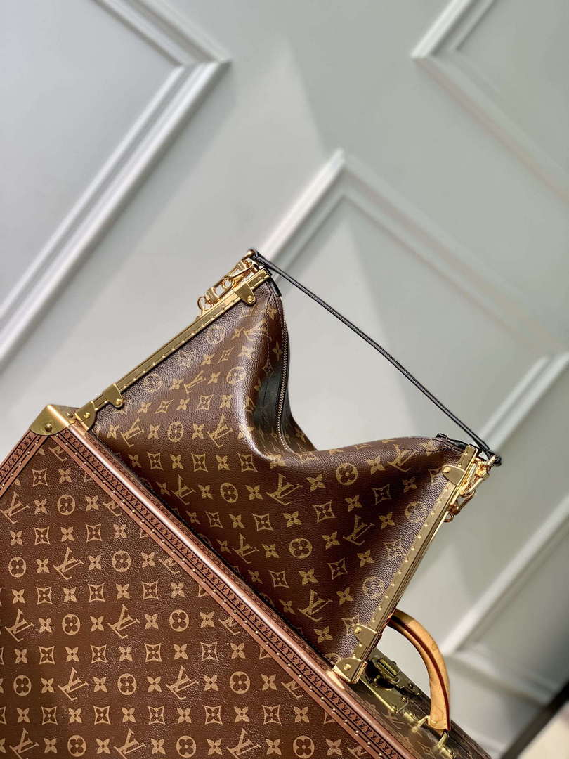 LV M12075 Louis Vuitton Lucky Trunk Bag Monogram - Default Title - View 3