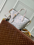 LV M12088 Louis Vuitton Blossom PM Mahina Leather Bag Brume Gray