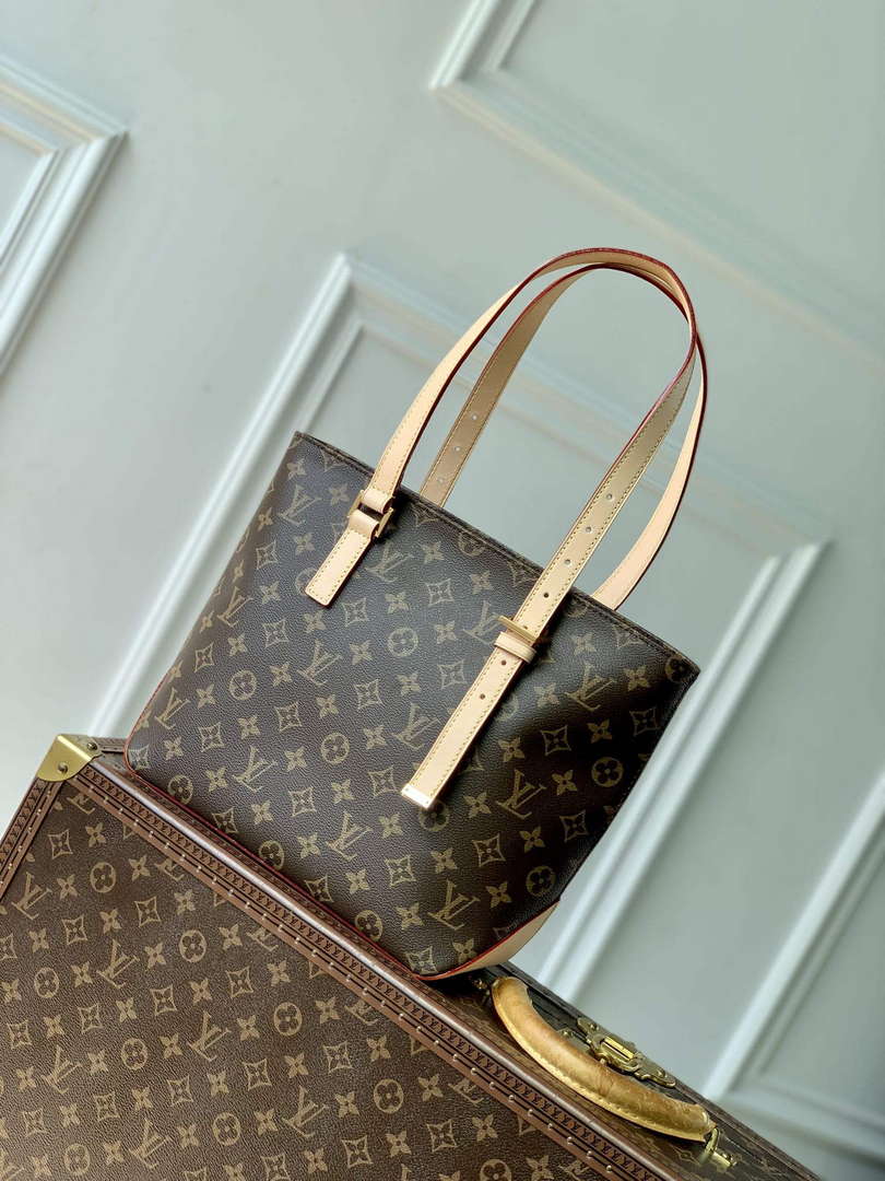 LV M12095 Louis Vuitton Classic Piano Handbag Monogram