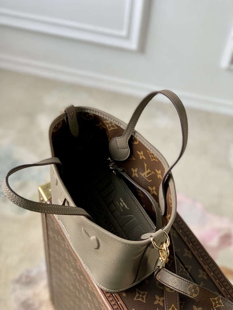 LV M12109 Louis Vuitton Neverfull Bandouliere  Inside Out BB Handbag Gray