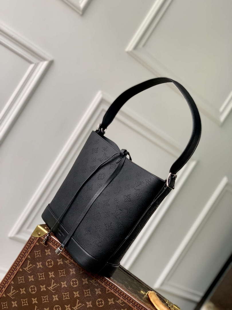 LV M12139 Louis Vuitton Flore Handbag Black - Default Title - View 2