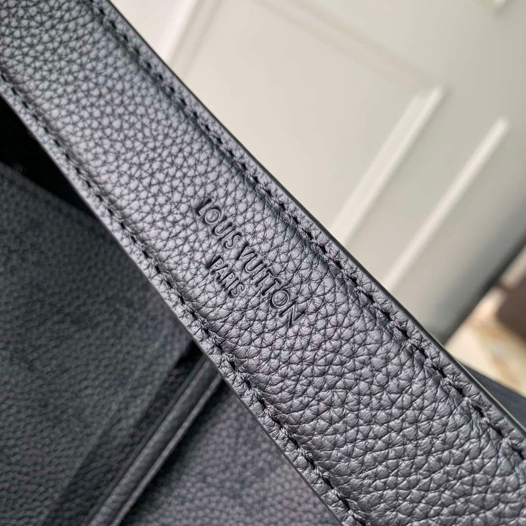 LV M12139 Louis Vuitton Flore Handbag Black