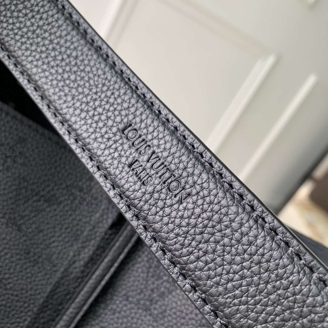 LV M12139 Louis Vuitton Flore Handbag Black - Default Title - View 7