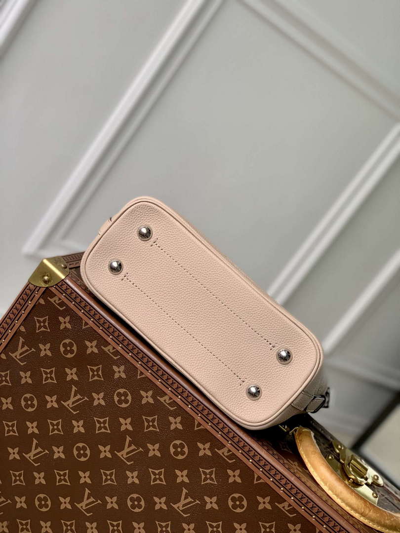 LV M12140 Louis Vuitton Flore Handbag Galet