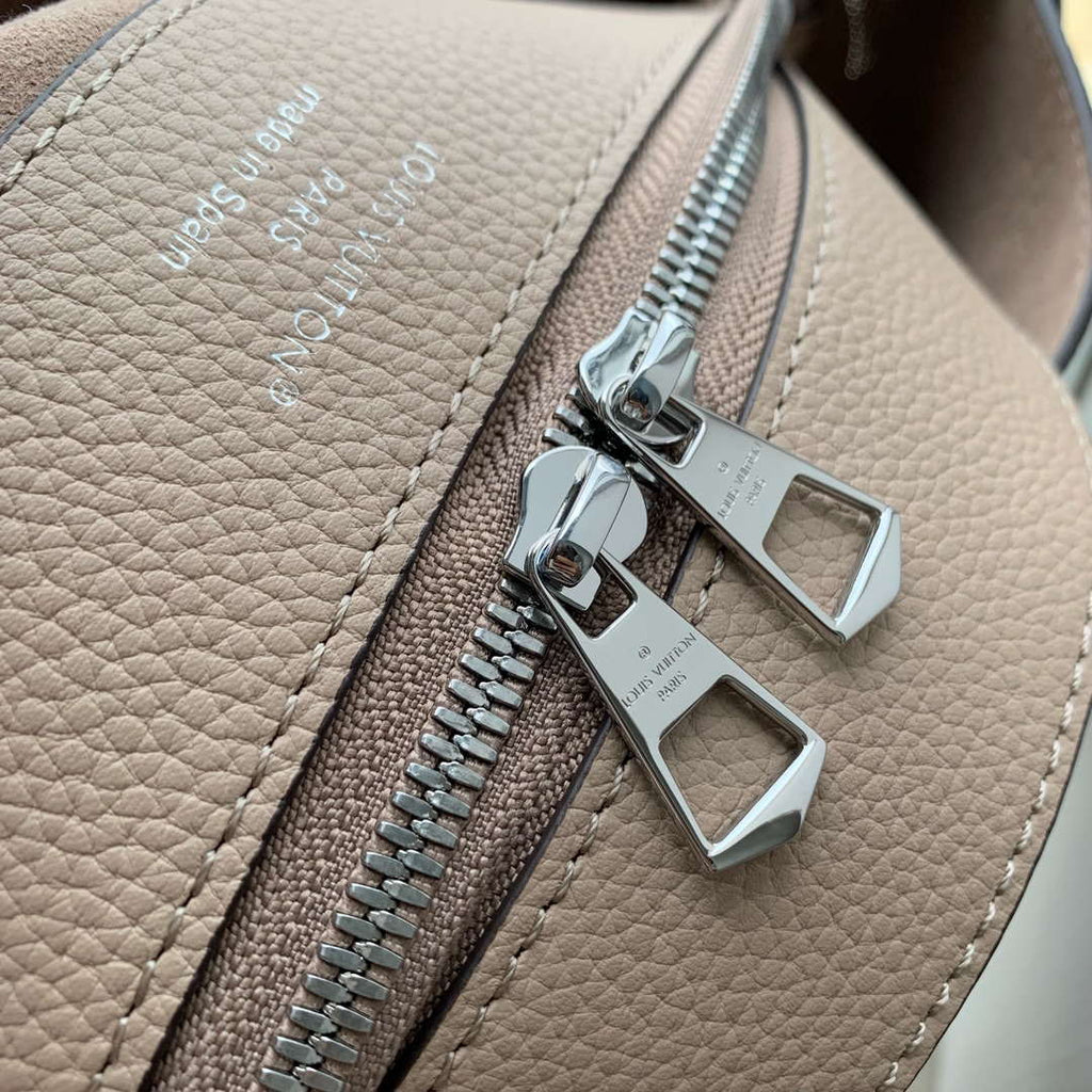 LV M12140 Louis Vuitton Flore Handbag Galet