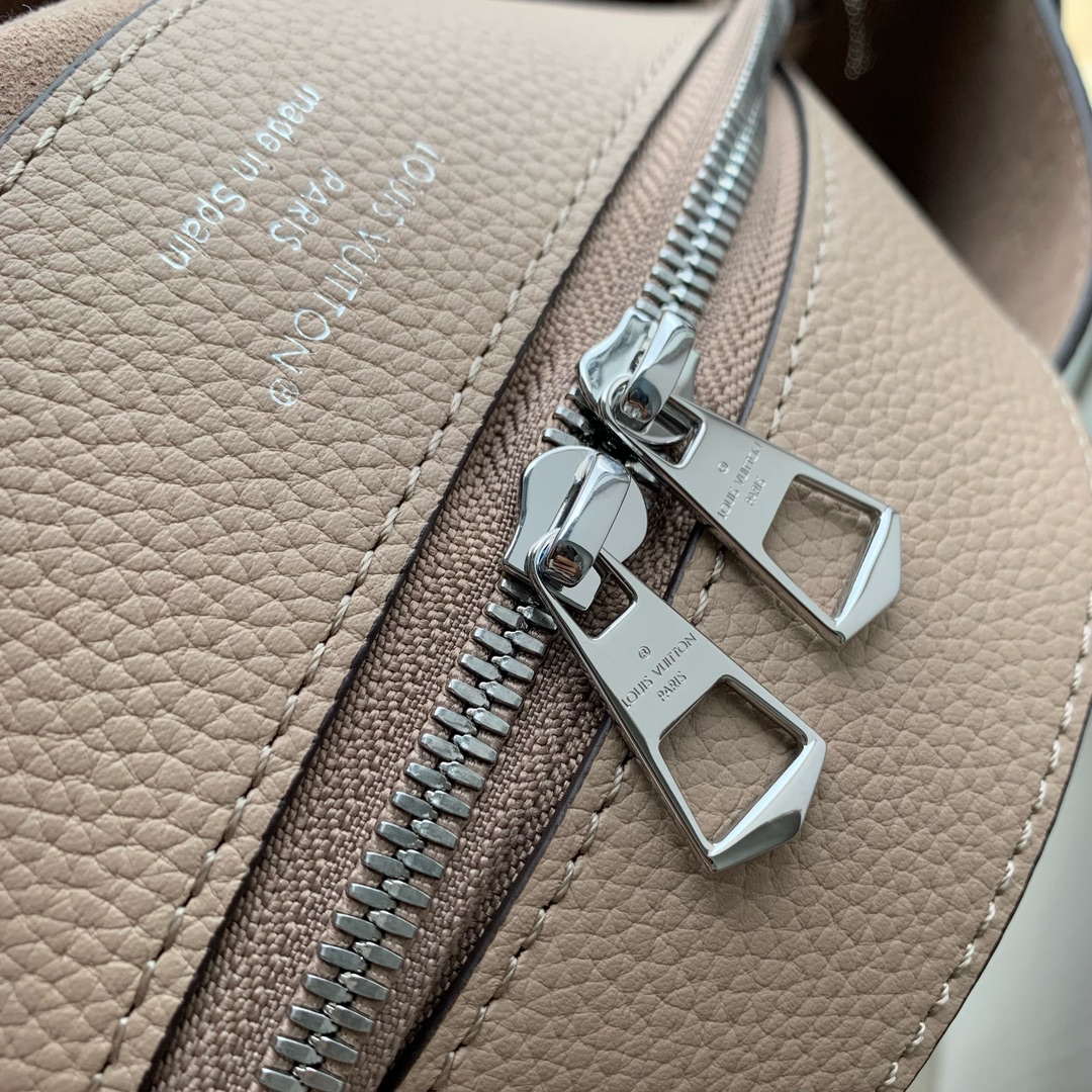 LV M12140 Louis Vuitton Flore Handbag Galet