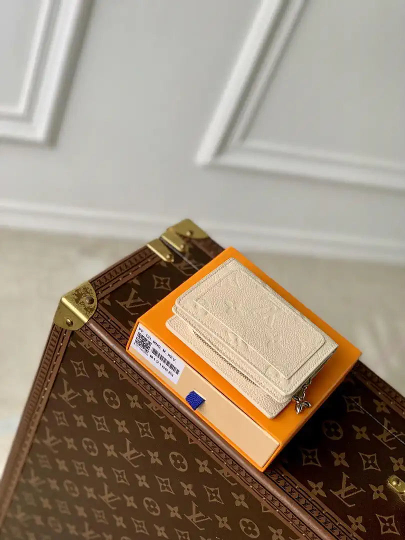 LV M12188 Louis Vuitton Cl¨¦a Wallet  Monogram Empreinte Beige
