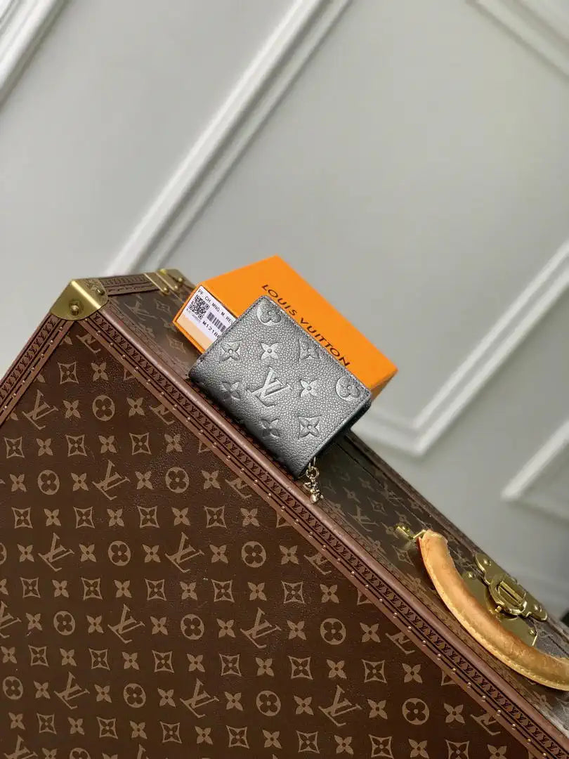LV M12188 Louis Vuitton Cl¨¦a Wallet  Monogram Empreinte Pearl gray
