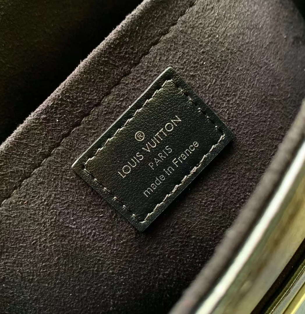 LV M12192 Louis Vuitton Sunset Vibe Handbag Black