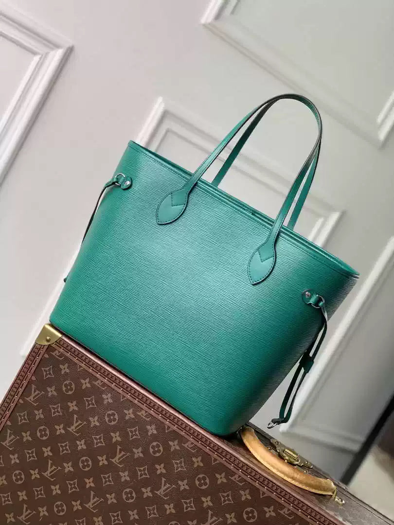 LV M12195 Louis Vuitton Neverfull MM Bag Epi Leather Green - Default Title - View 1