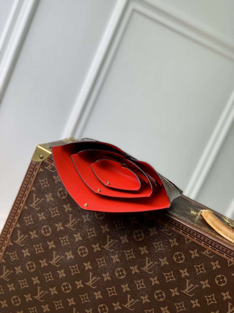 LV M12203 Louis Vuitton Kirigami Pochette Monogram / Candy Red
