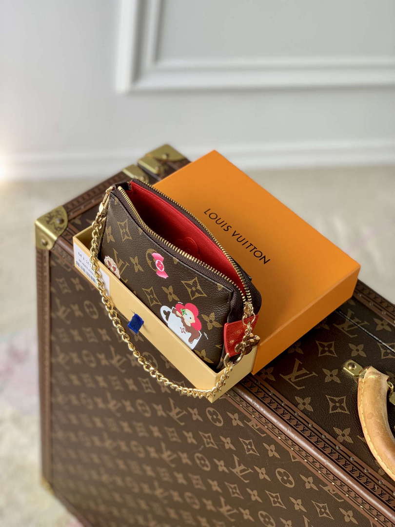 LV M12205 Louis Vuitton Mini Pochette Accessoires Candy Red