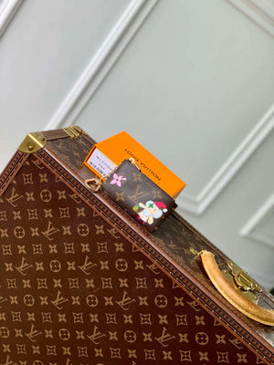 LV M12217 Louis Vuitton Key Pouch - Default Title - View 1