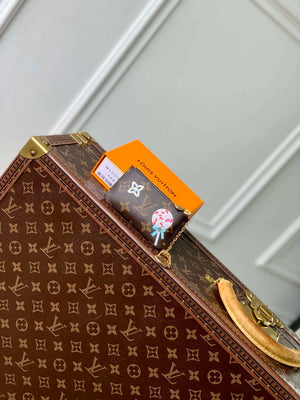 LV M12217 Louis Vuitton Key Pouch - Default Title - View 2