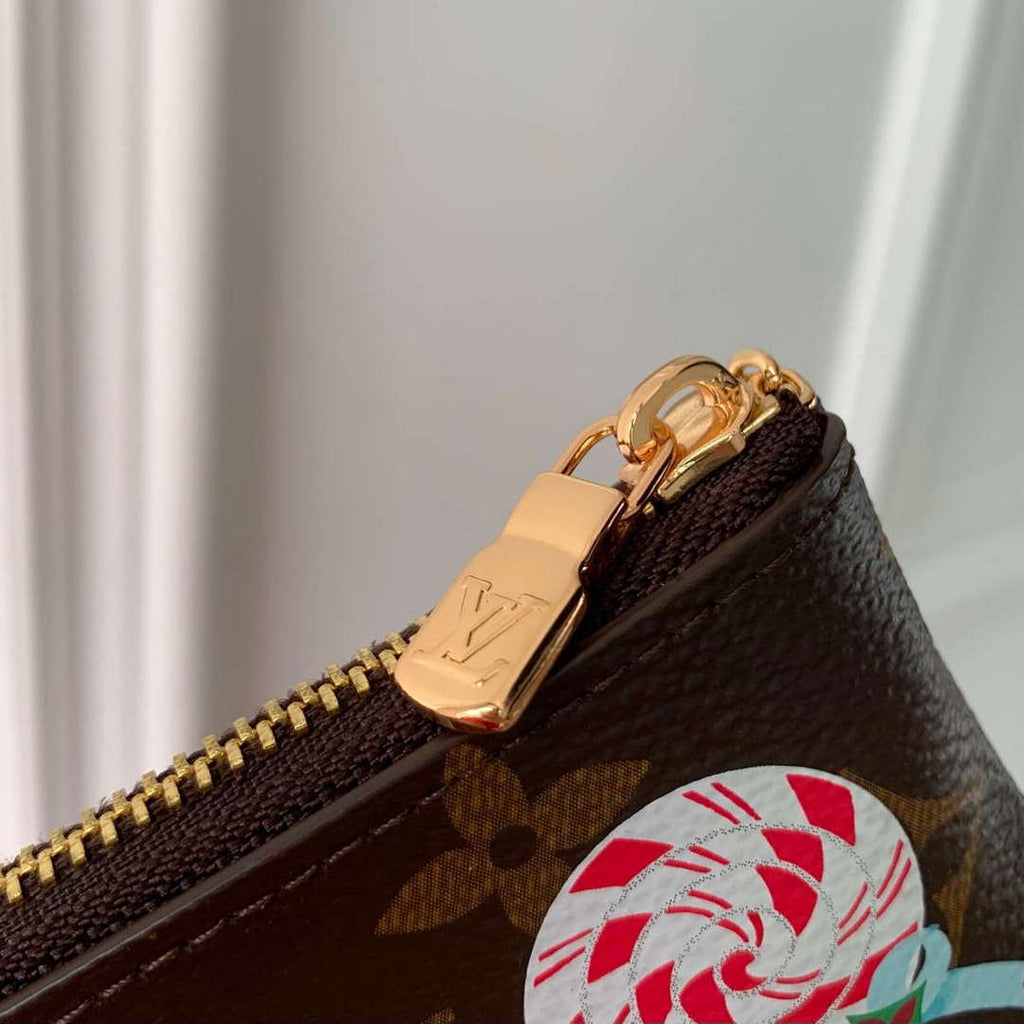 LV M12217 Louis Vuitton Key Pouch