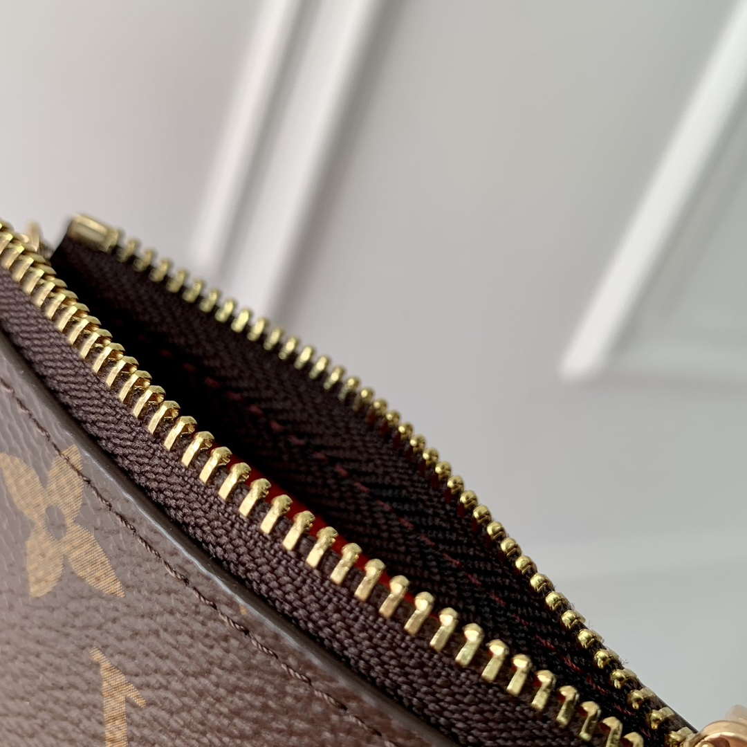LV M12217 Louis Vuitton Key Pouch