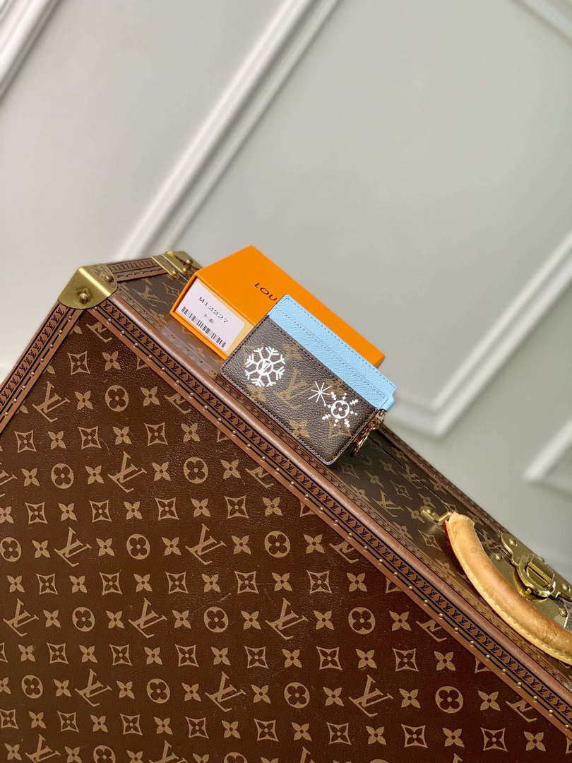 LV M12227 Louis Vuitton LV Charms Card Holder Azur Frost