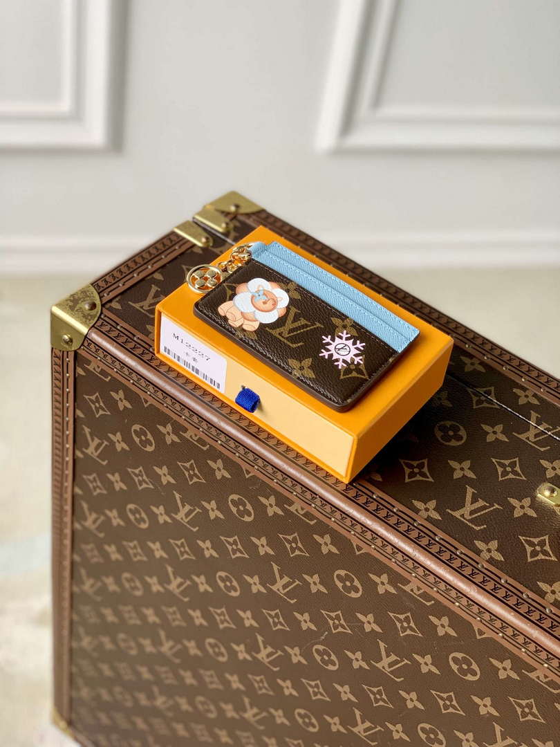LV M12227 Louis Vuitton LV Charms Card Holder Azur Frost