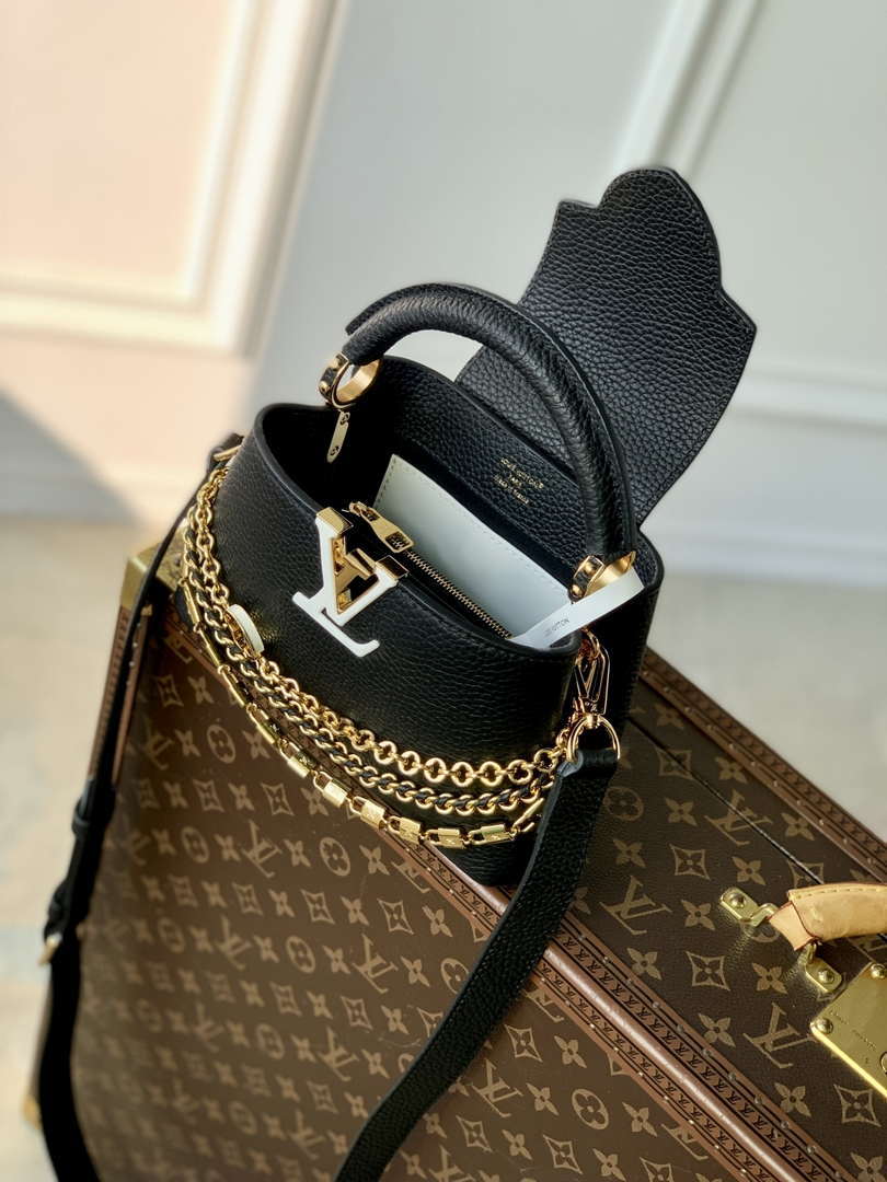 LV M12345 Louis Vuitton Capucines Mini Bag Black