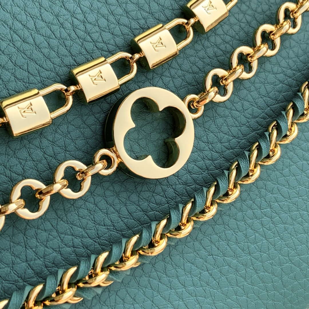 LV M12345 Louis Vuitton Capucines MM Handbag Green - Default Title - View 7
