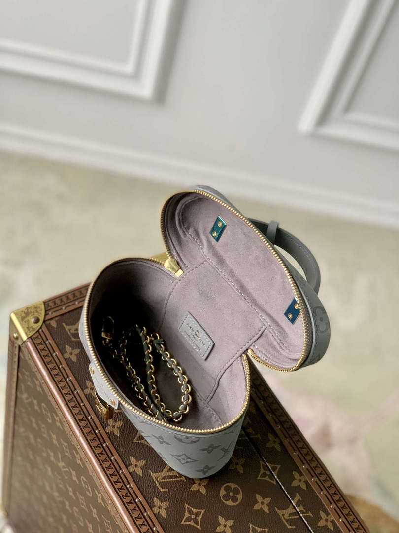 LV M12427 Louis Vuitton Vanity Chain Pouch Bag Trianon Gray - Default Title - View 9