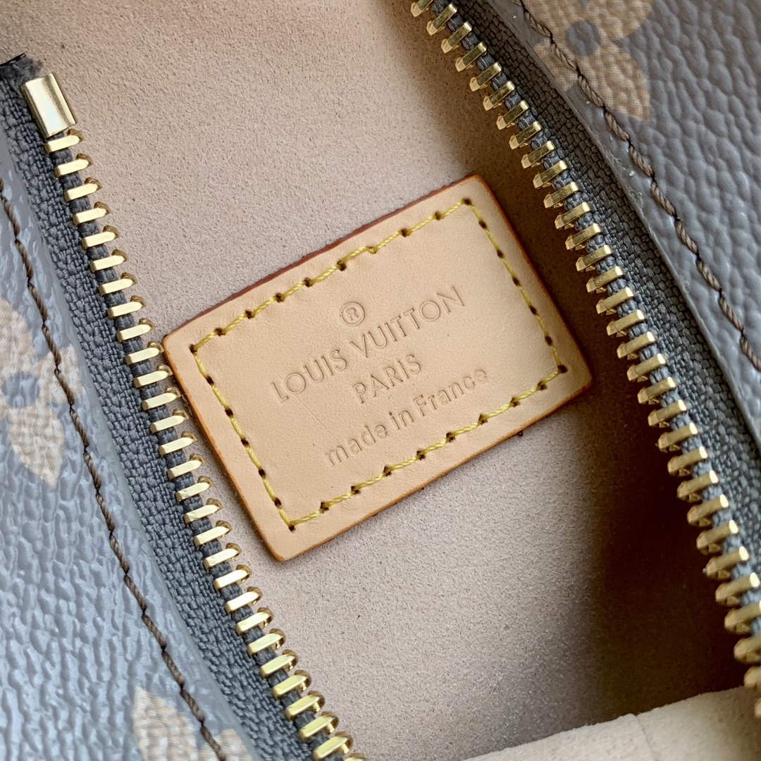 LV M12428 Louis Vuitton Side Trunk MM Bag Trianon Gray - Default Title - View 8